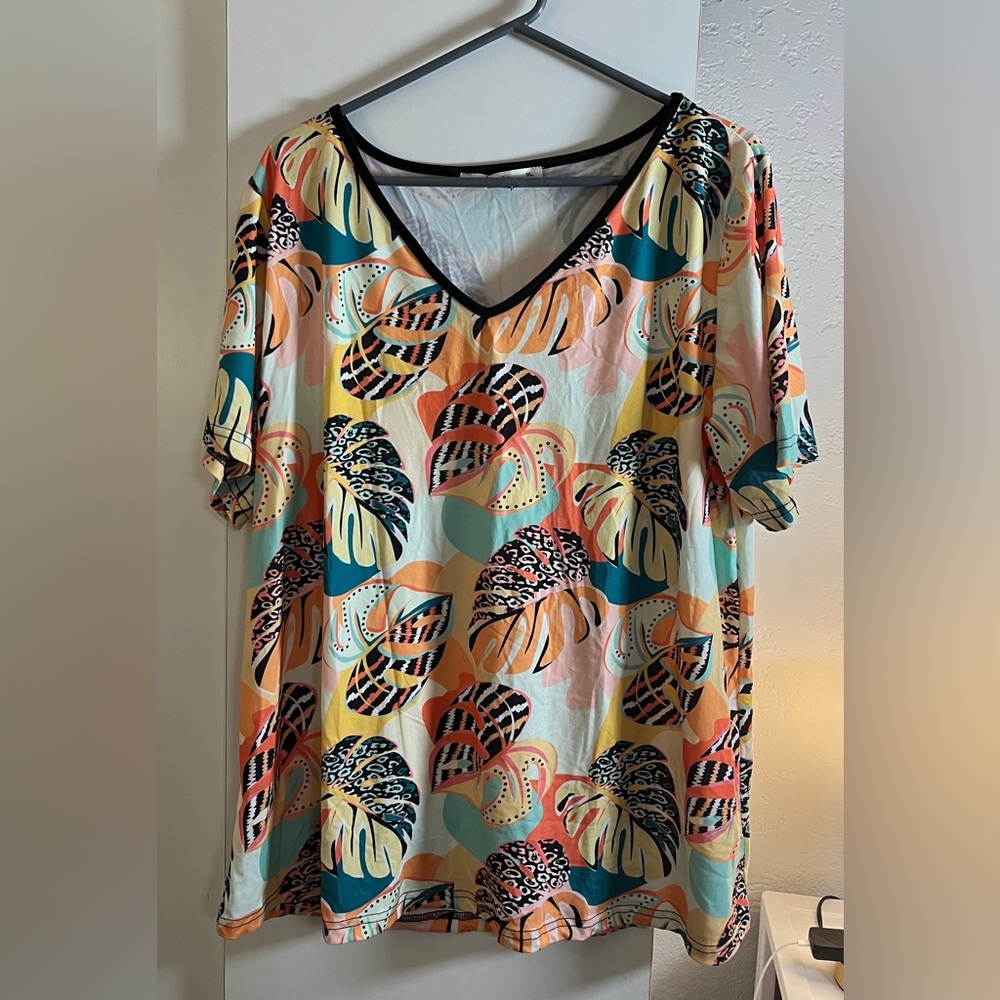 Sakurafina Women’s Floral Blouse Top, Size 1XL